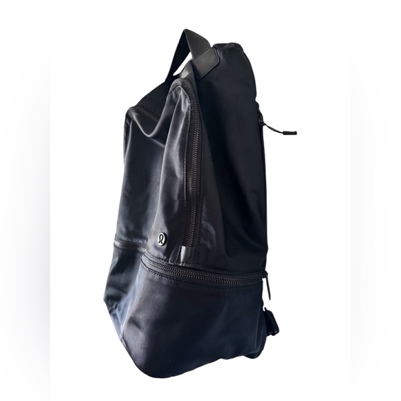 Lululemon City Adventurer Backpack main image 10